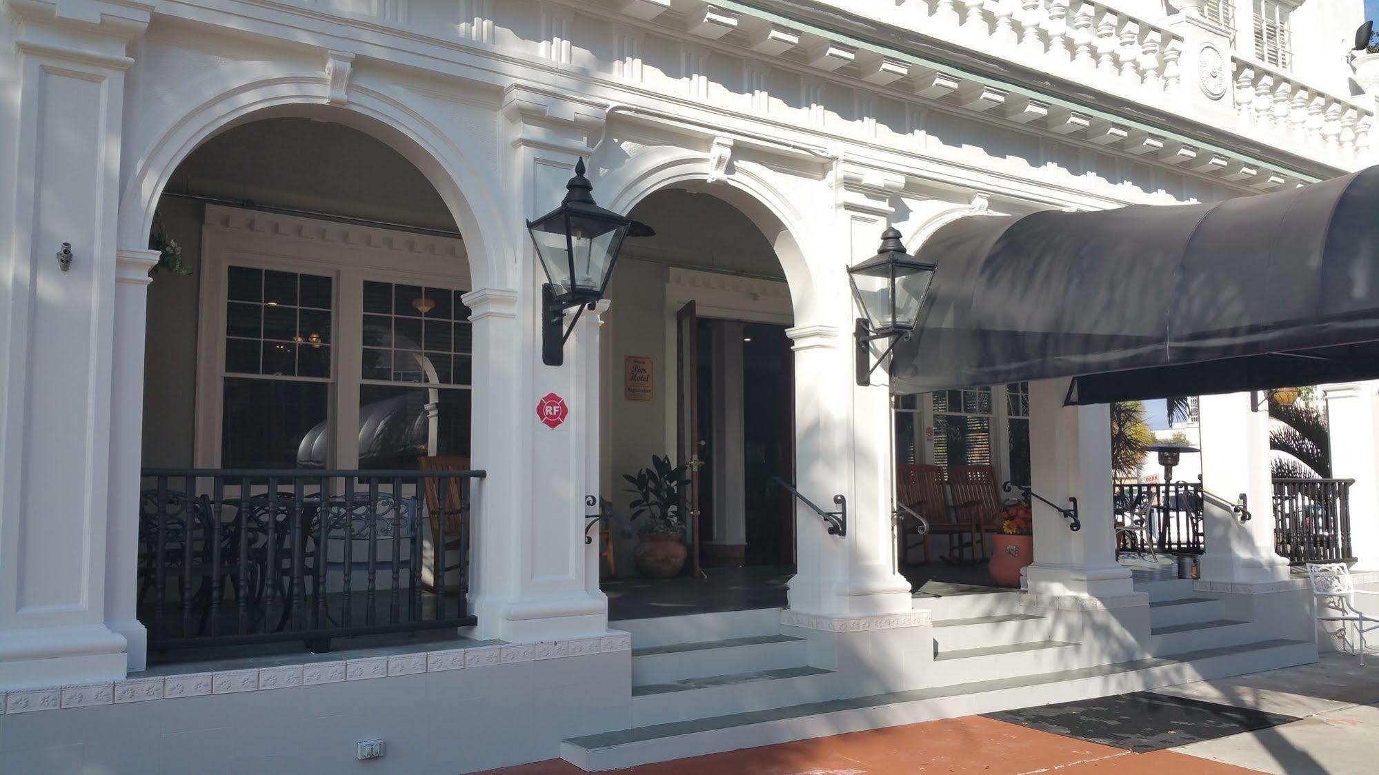 Cordova Inn - Saint Petersburg Exterior photo